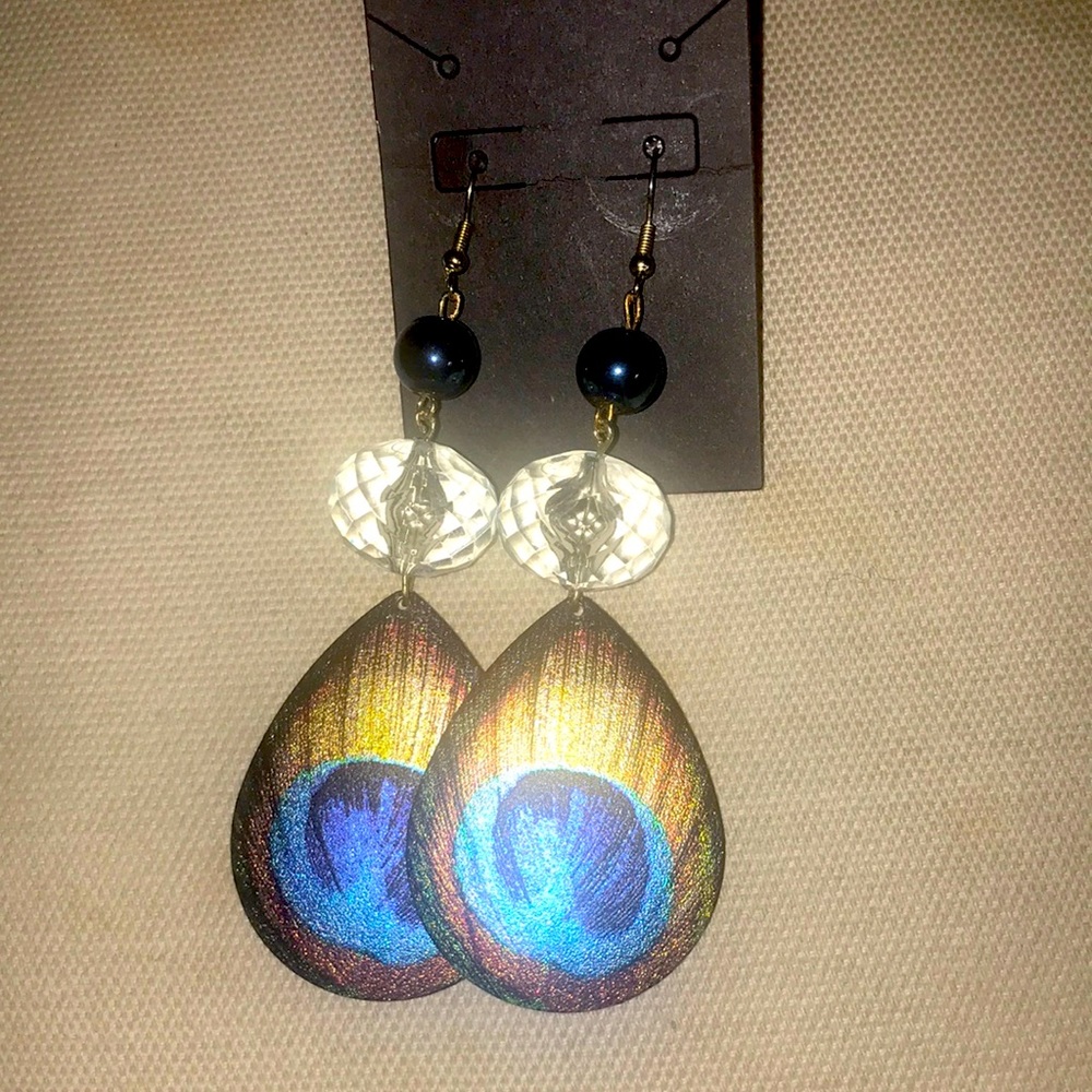love, Savvy metal peacock feather with crystal bead earrings